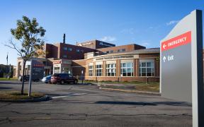 Exterior and emergency entrance of MaineHealth Maine Medical Center Biddeford