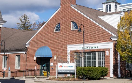 Main entrance of 72 Main Street in Kennebunk as seen from the road
