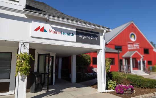 Exterior of the main entrance to MaineHealth Urgent Care in North Conway, NH.
