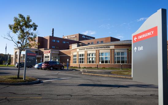 Exterior and emergency entrance of MaineHealth Maine Medical Center Biddeford