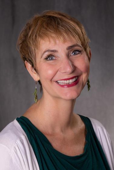 Rachel R Hamilton