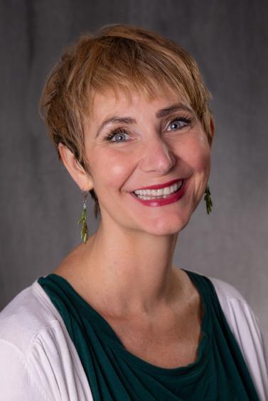Rachel R Hamilton