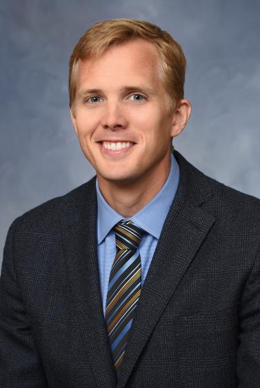 Robert B Lewis III