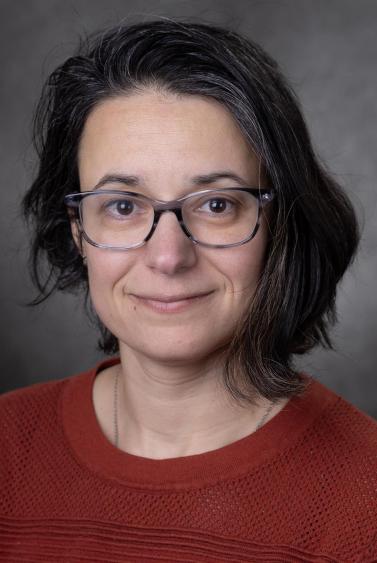 Lauren M Ciszak