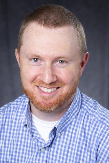 Eric D Holmes