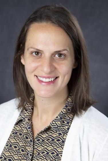 Elizabeth M Zamore